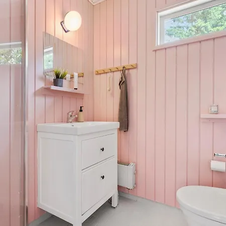 Lovely In With Kitchen Дом отдыха