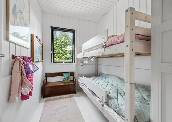 Lovely In With Kitchen Semesterbostad